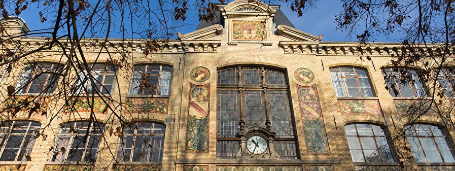 Façade de la HEAR