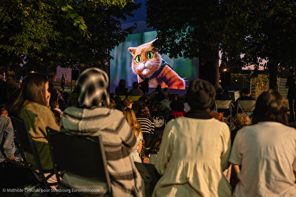 Le chat potté 2 en projection cinéma plein air à l'école Ariane Icare