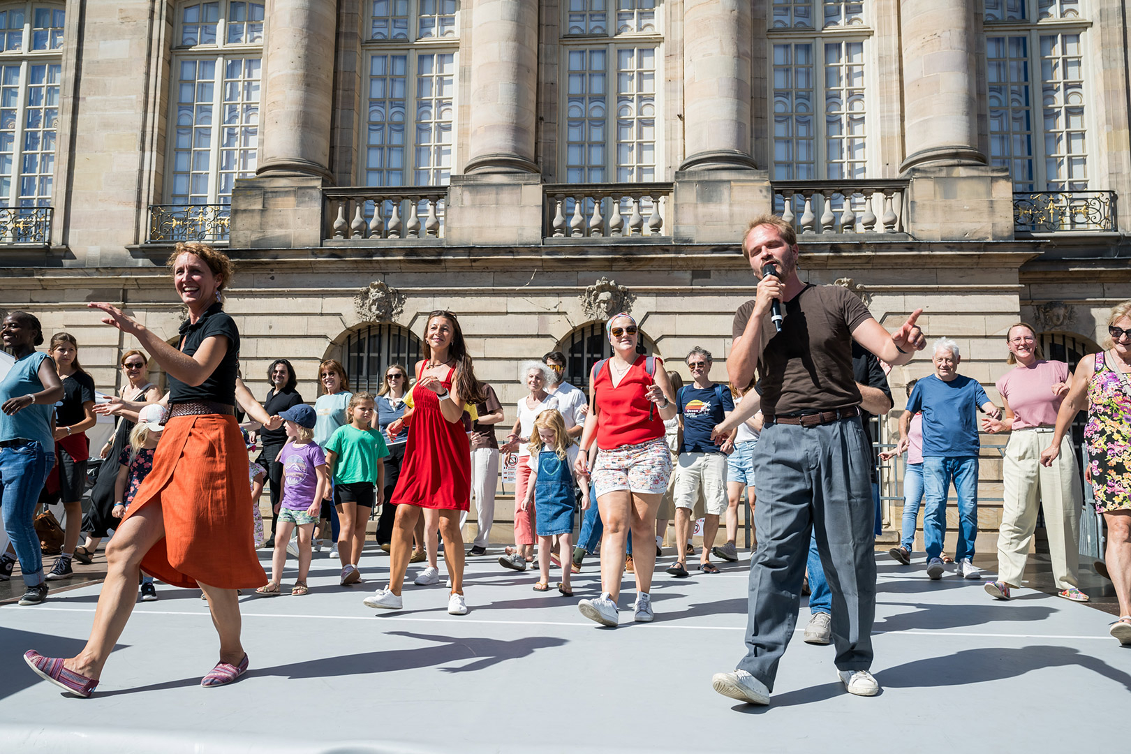Strasculture 2026 : démonstration de danse sur la terrasse du palais Rohan